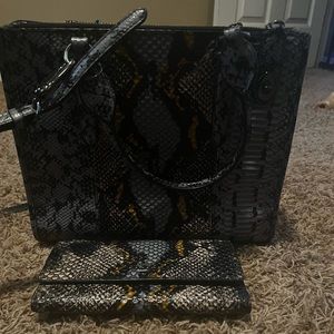 Coach purse and wallet